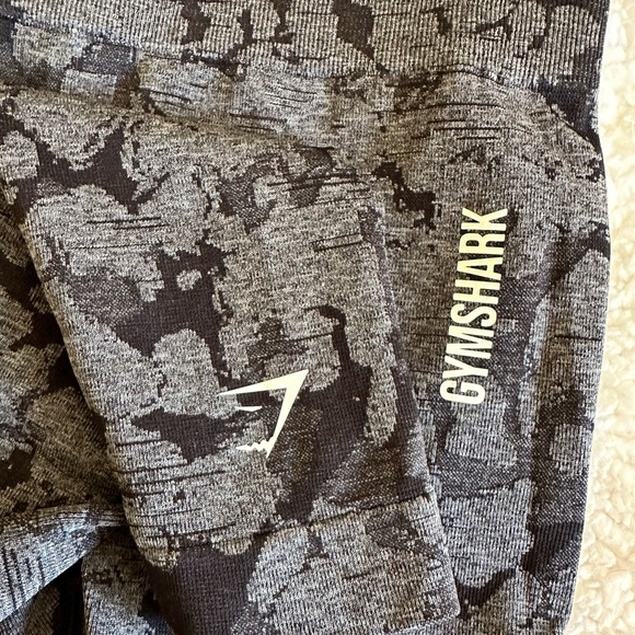 Gymshark adapt v2 camo print grey leggings - Picture 7 of 7